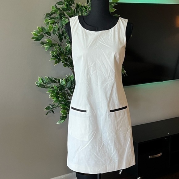 Dresses & Skirts - Theory Cortney Cotton blend White Sleeveless
Dress 4